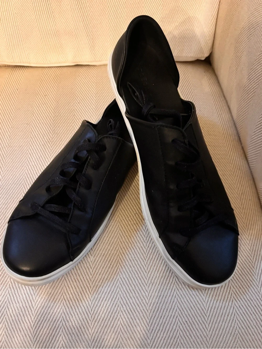 Freda Salvador Black Leather Side Cutout Low Top Sneakers Size 11
